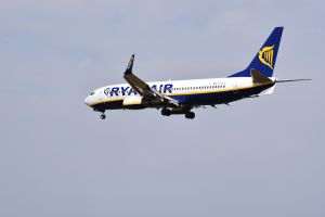 TradeVille: Ryanair - profit sub aşteptări, dar avantaj de cost